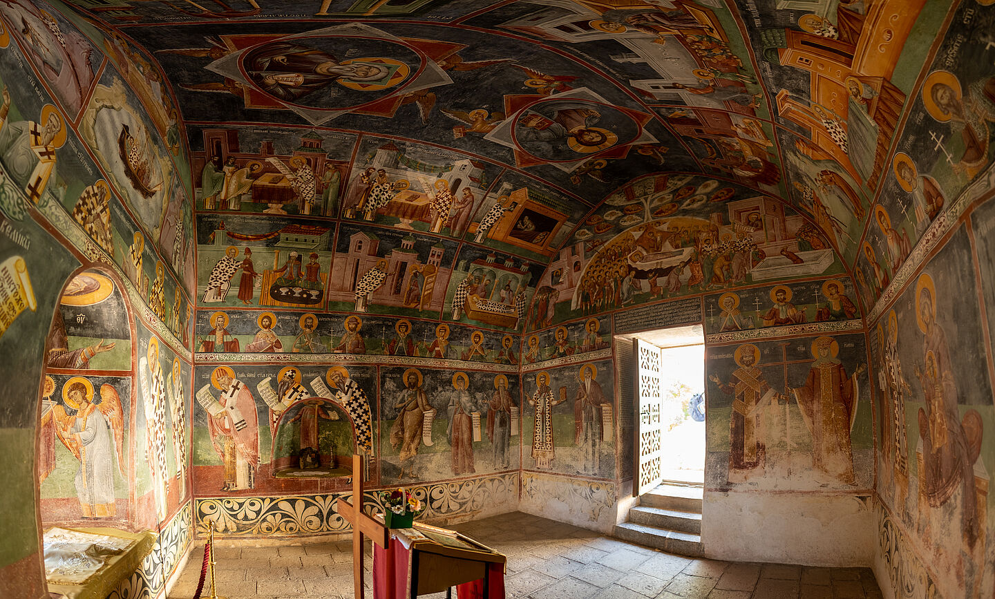 Kapelle des Heiligen Nikolaus Innenansicht der Kapelle des Heiligen Nikolaus